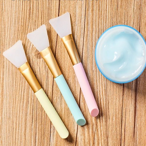 2 Pcs Face Mask Silicone Brush Facial Mask - Oshi.pk - Buy & Sell Online