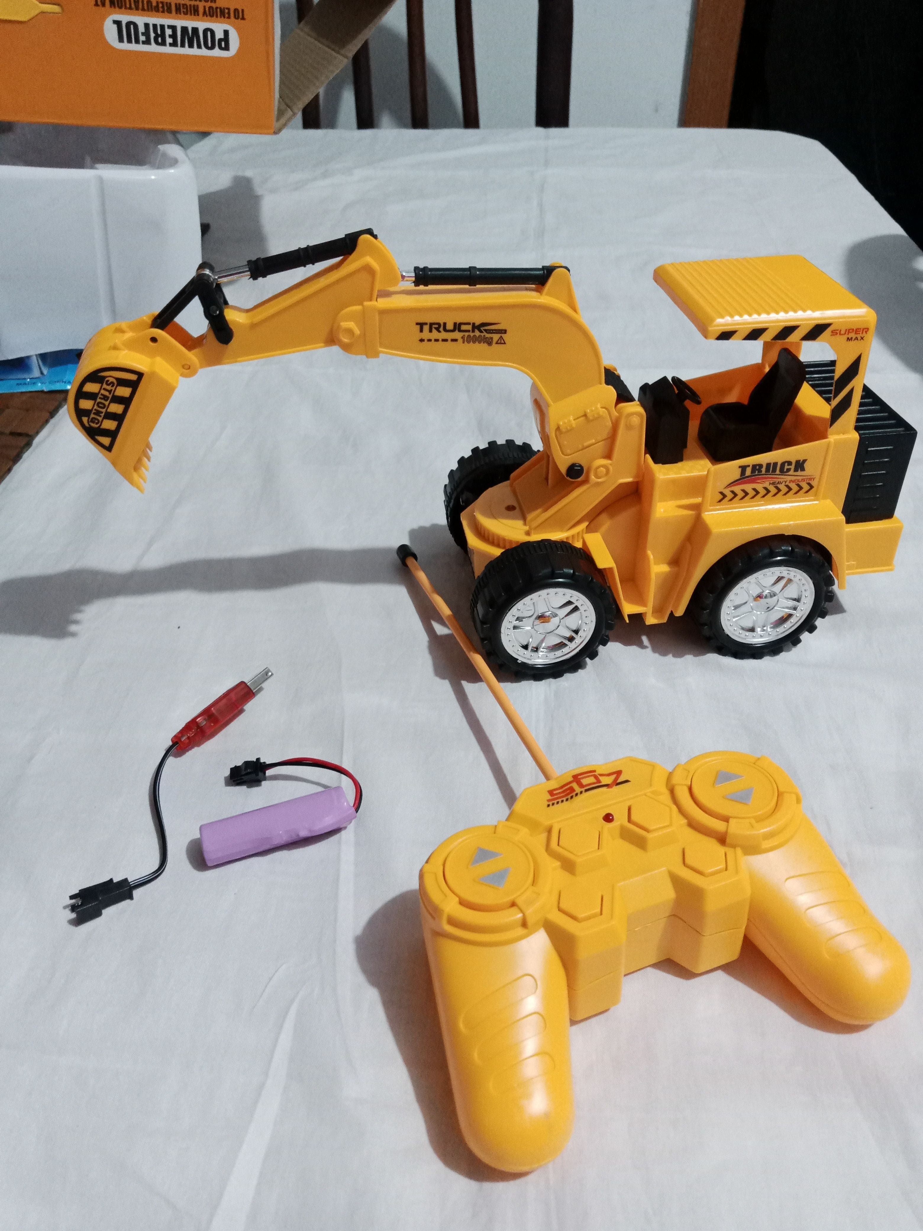 Remote Control Construction Crane - 5-Channel - Rechargeable Battery - Oshi.pk - Buy & Sell Online