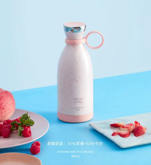 Bottle 420ml USB Rechargeable Juicer Blender Electric Blender Mini Portable Personal Size Juicer Portable Fruit Juicer Machine USB Rechargeable Juicer - Oshi.pk - Buy & Sell Online