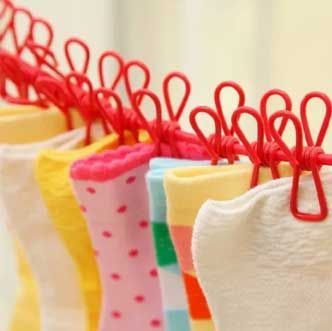 Elastic Clothesline Rop 185cm Portable Clothesline With 12 Clip (Random Color) - Oshi.pk - Buy & Sell Online