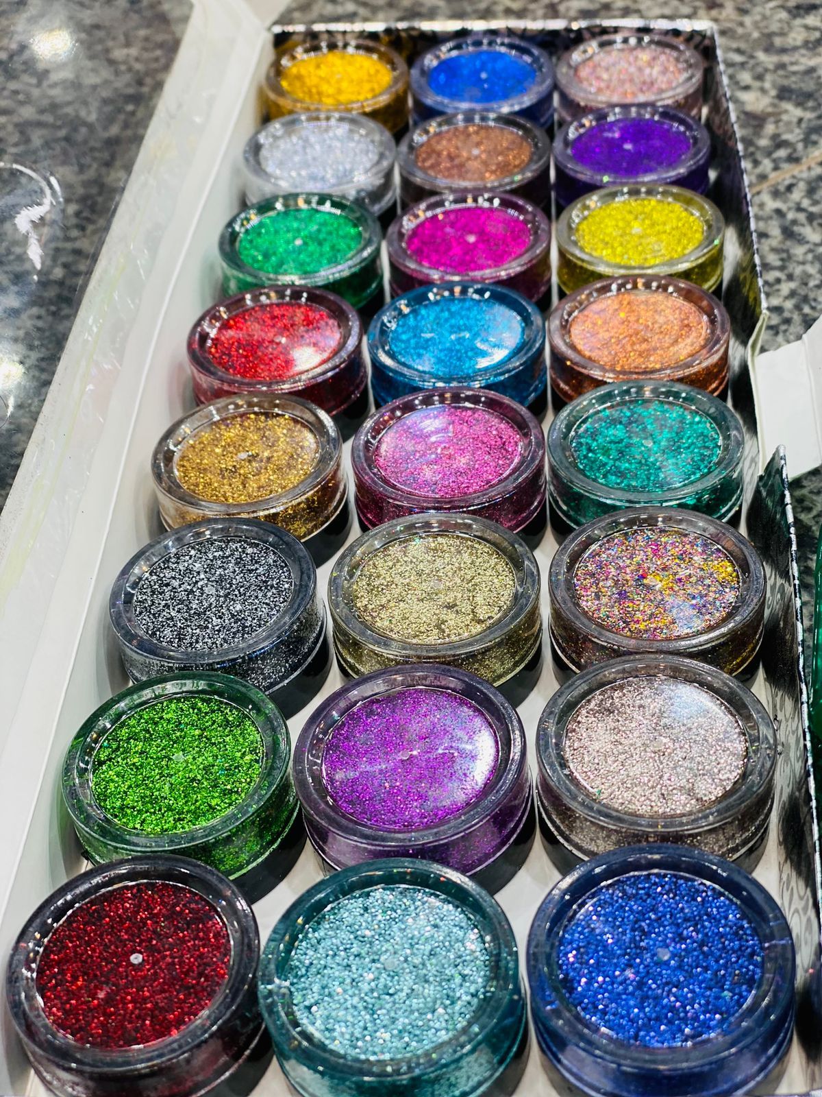 Glitter Eyeshadow Palette Pack of 24 UNIQUE SHADES - Oshi.pk - Buy & Sell Online