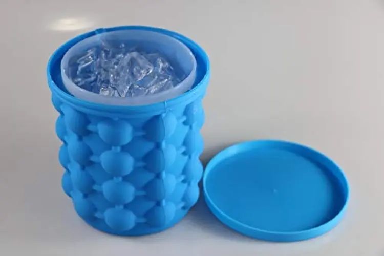 Ice Cube Maker Genie The Revolutionary Space Saving Ice Cube Maker Ice Genie - Oshi.pk - Buy & Sell Online