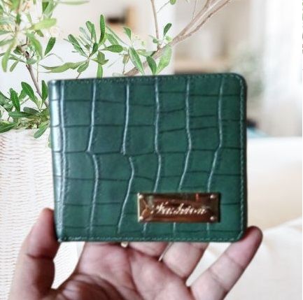 Korean Youth's Trendy Essentials Short Wallets with Horizontal Card Compartments - Oshi.pk - Buy & Sell Online