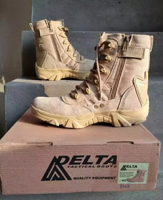 Men Boots Lightweight Winter Shoes for Men Snow Boots Waterproof Winter Footwear Plus Size 44 Slip on Unisex Ankle Winter Boots - Oshi.pk - Buy & Sell Online