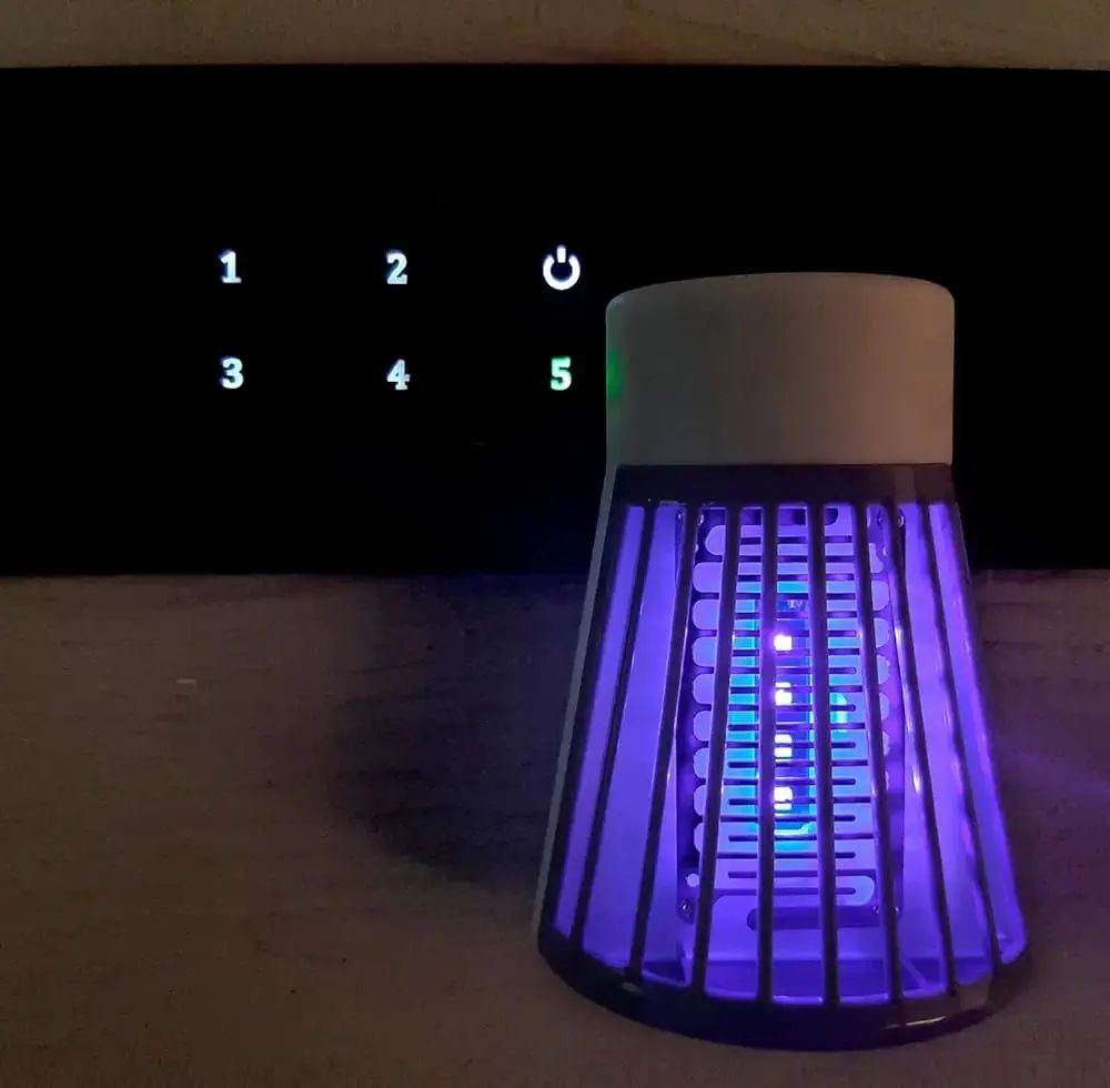 New Maahil Eco Friendly Electronic LED Mosquito Killer Machine Trap Lamp Theory Screen Protector Mosquito Killer Lamp - Oshi.pk - Buy & Sell Online