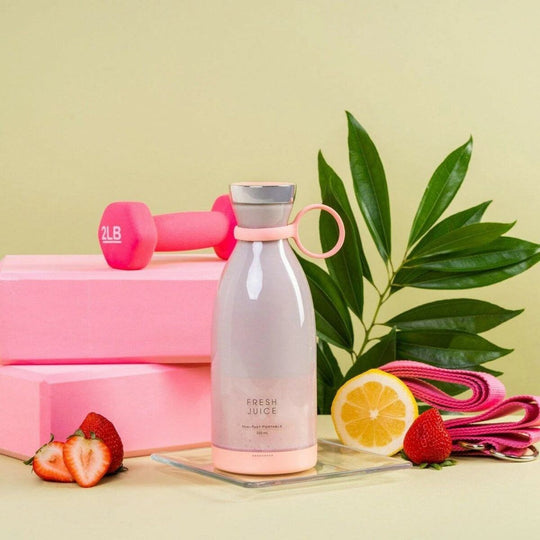 Portable And Electric Blender Bottle Juicer For Shakes And Smoothies, Mini Juicer Bottle For Traveling (Multicolour) - Oshi.pk - Buy & Sell Online