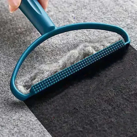 SP Dealz Portable Lint Remover at Home Use for Removing Lint Dust in Furniture and Wool Clothes Sweater Carpet | Woolen Fabrics Brush Sticky Lint Roll - Oshi.pk - Buy & Sell Online