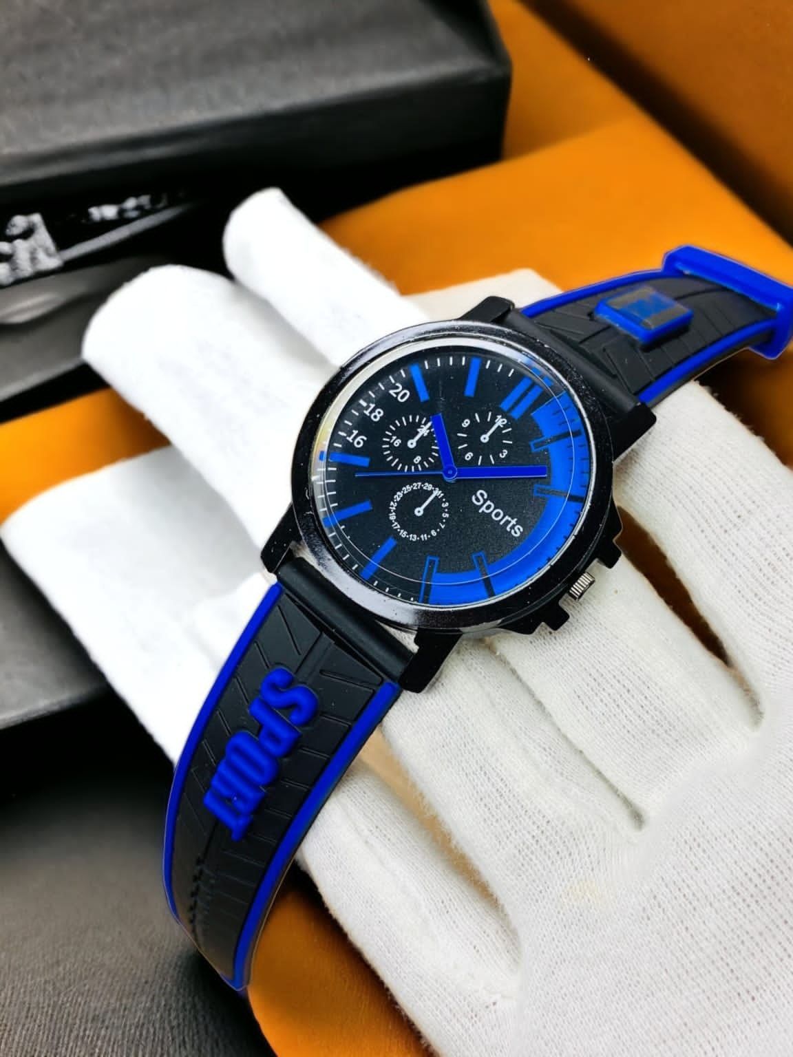 Stylish Sports Analog Rubber Strap Watch For Boys Men's - Oshi.pk - Buy & Sell Online
