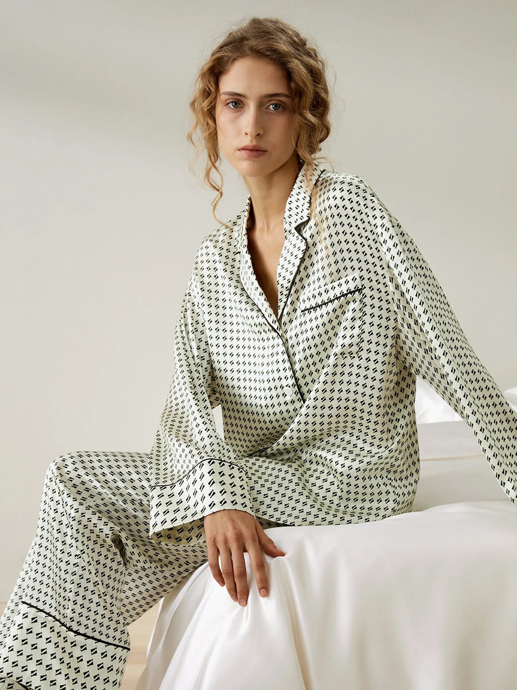 Valerie Women Silky Printed Pajama Set (Studio By Arj) - Oshi.pk - Buy & Sell Online