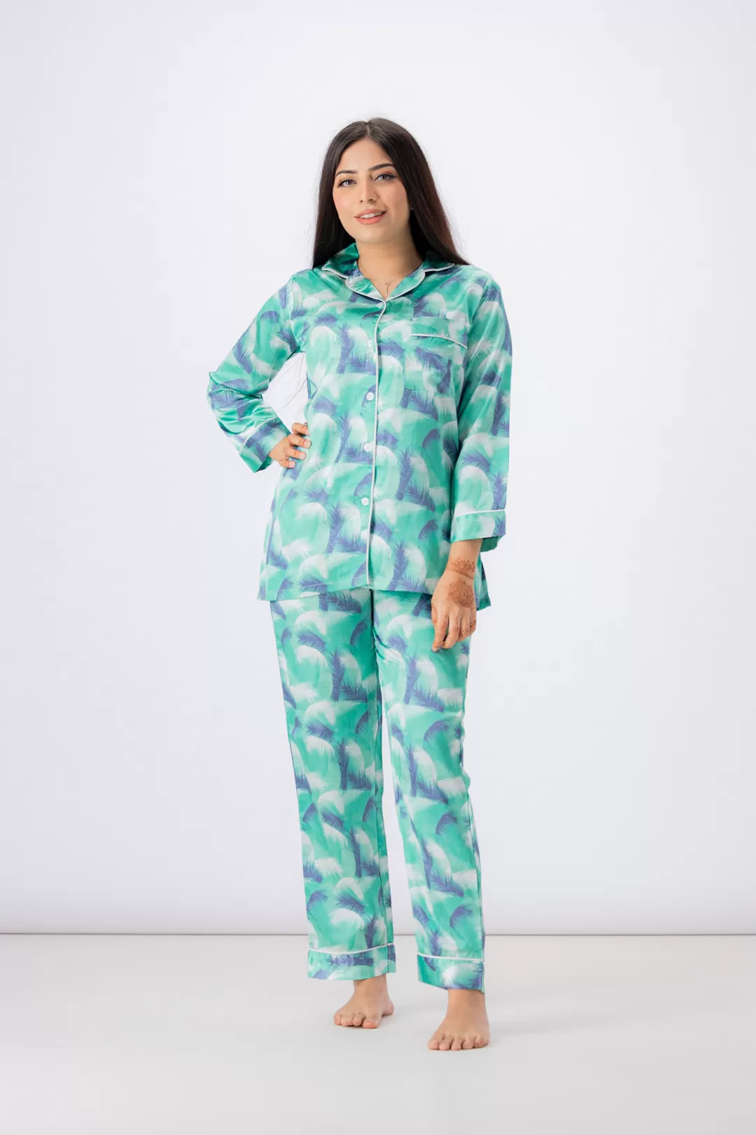 Valerie lounging Gorgeous satin fabric comes with a natural sheen and feel silky on your skin. Feel cute and sensual while staying comfortable putting - Oshi.pk - Buy & Sell Online