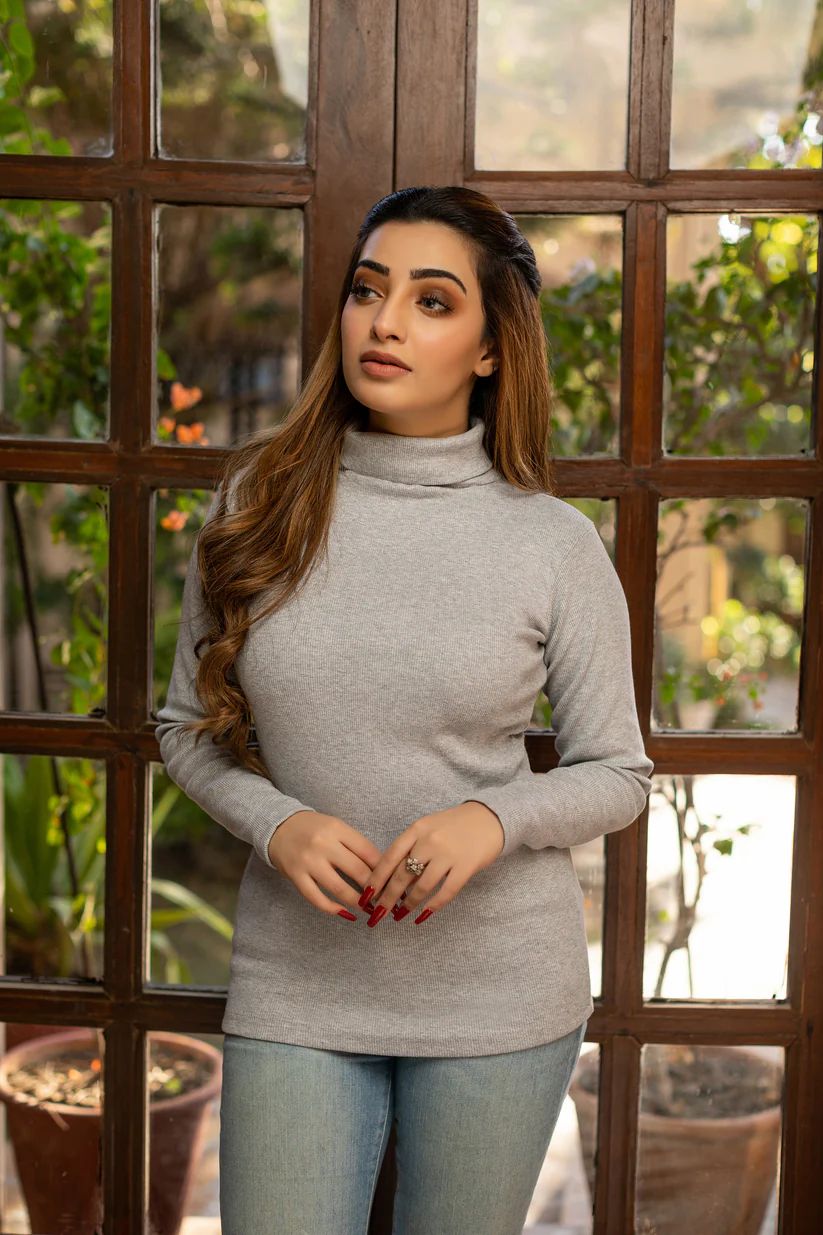 Wintsfield Highneck Heather Grey Color - Oshi.pk - Buy & Sell Online
