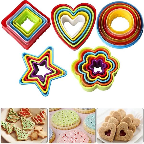 1 Set 5pcs Plastic Cookie Cutters Colorful Multi-Size Random Design Deliver - Oshi.pk - Buy & Sell Online