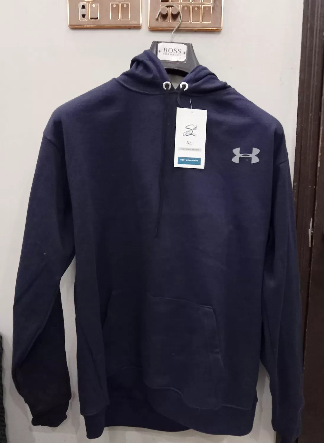 1 x Kangaroo Branded Hoodie Best Quality For Men/Boys - Oshi.pk - Buy & Sell Online