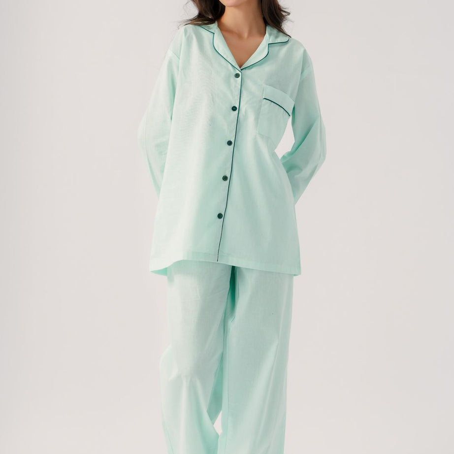 Valerie 100% Cotton is made with lightweight women fabric nightwear/sleepwear pajama set