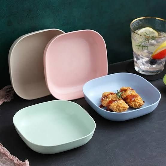 10Pcs Multi-function Spit Bone Plate Set Dish Household Food Grade Plastic Spit Bone Dish Round Plate Square Set Dining Table Garbage Plates Small - Oshi.pk - Buy & Sell Online