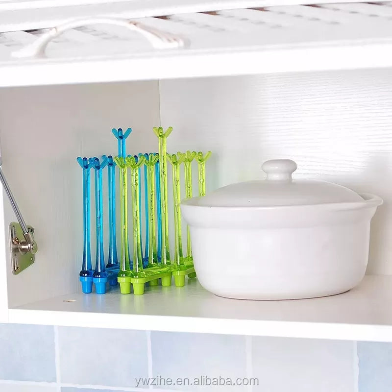 1Pcs Foldable Plastic Simple Durable Water Mug Drainer Kitchen Organizer - Oshi.pk - Buy & Sell Online