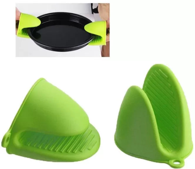 2pcs Silicone Insulated Gloves Kitchen Tool Heat Resistant Glove Oven Pot Holder BBQ Baking Cooking Mitts Anti Slip Finger Grip Mouth Teeth Shape - Oshi.pk - Buy & Sell Online