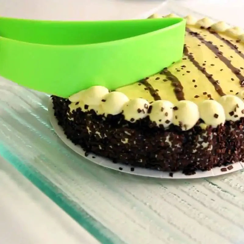 Cake Server | Slice & Serve Cake Easily - Oshi.pk - Buy & Sell Online