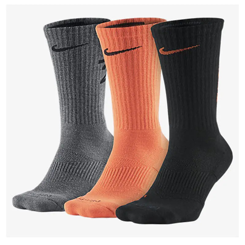 Pack of 9 Stylish Long Warm Winter Socks For Men - Oshi.pk - Buy & Sell Online
