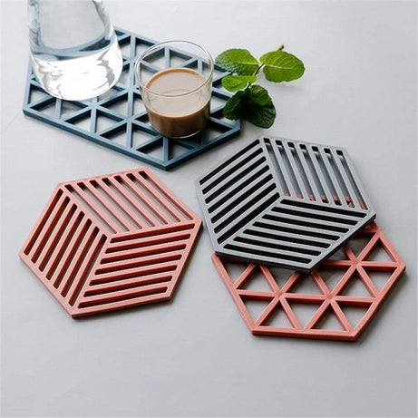 4 Pack Silicone Table Mats Heat Resistant Hot Pans Non Slip Pot Holders Placemat - Oshi.pk - Buy & Sell Online