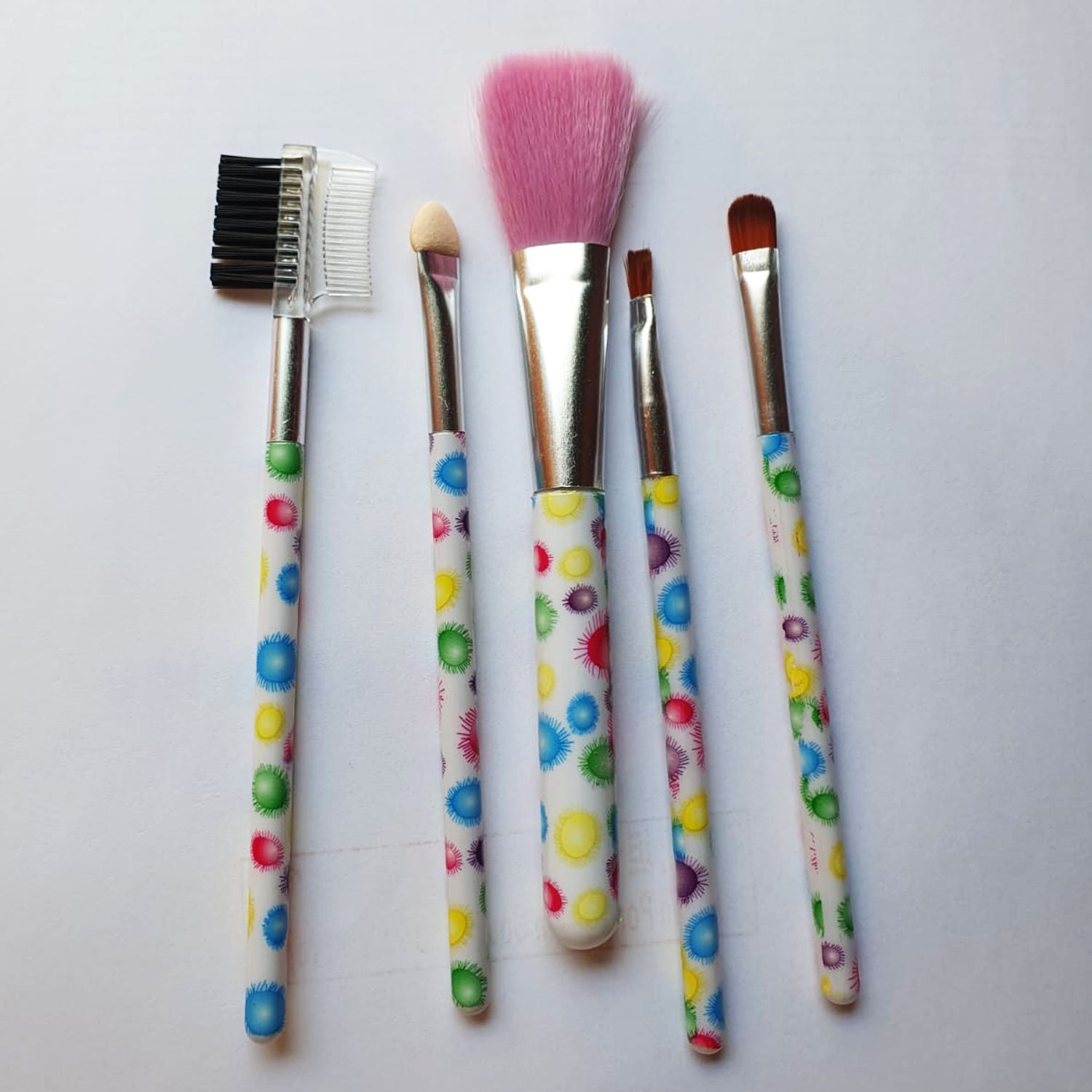 5-Piece Makeup Brush Set: Perfect for a Flawless Look! - Oshi.pk - Buy & Sell Online