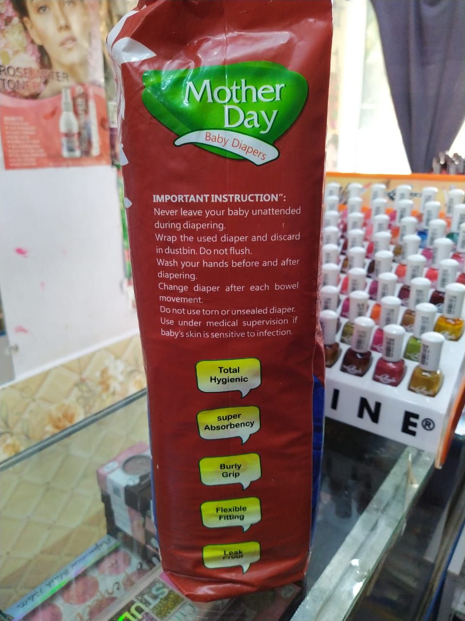 50PCS BABY PAMPER HIGH QUALITY MOTHER DAY DIAPERS SMALL 3-6kg 50 DIAPERS NO 2 - Oshi.pk - Buy & Sell Online