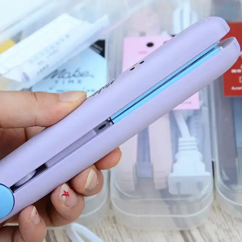 Hair Iron Mini Portable Travel Iron - Oshi.pk - Buy & Sell Online