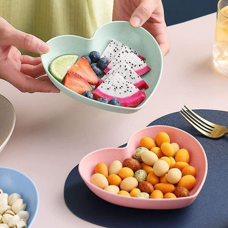 8 Pcs Multi-function Spit Bone Heart Shape Plate Set Dish Household Food Grade Plastic Spit Bone Dish Hearts Plate Set Dining Table Garbage Plates - Oshi.pk - Buy & Sell Online