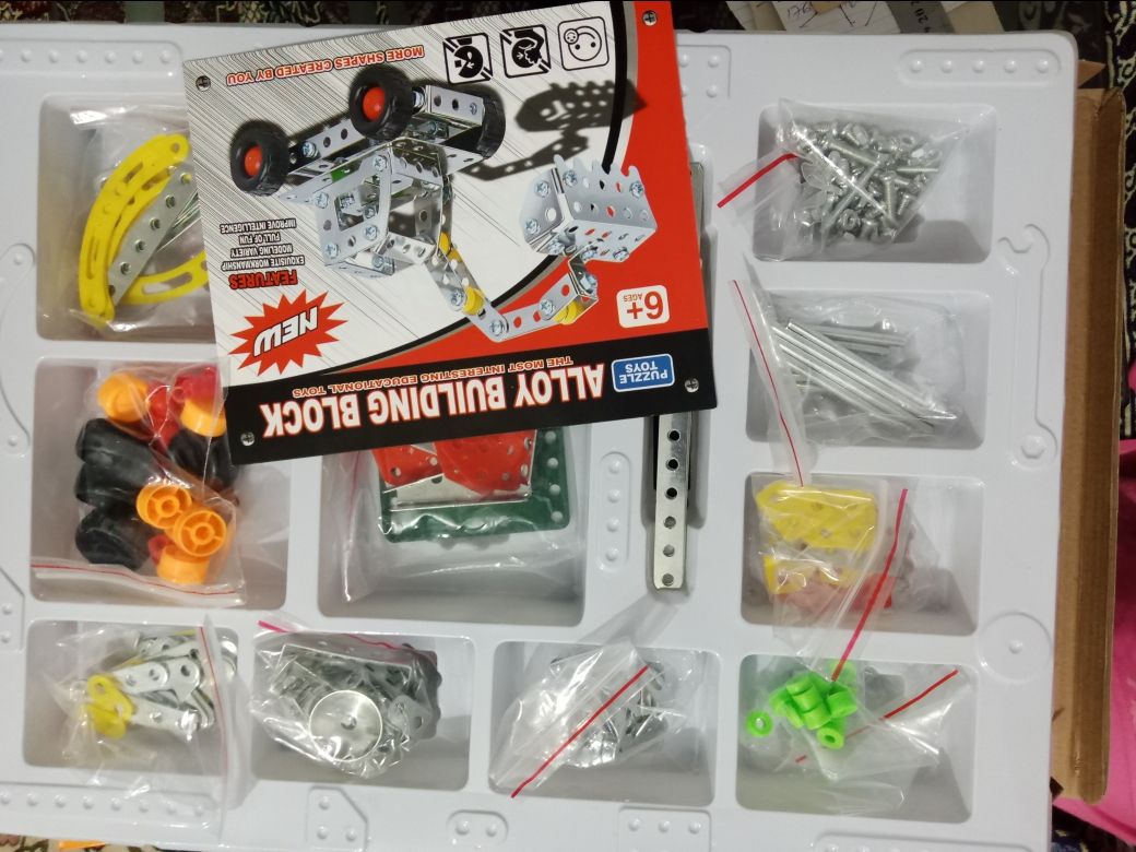 Alloy Building Blocks - 30 Models - 242 pcs - Bigger sized tools - Oshi.pk - Buy & Sell Online