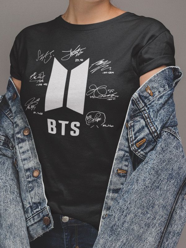 BTS Signature With ALL SEVEN MEMBERS Half Sleeves Cotton Black T-Shirt - Oshi.pk - Buy & Sell Online