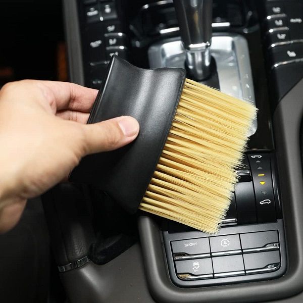 Car Air Outlet Cleaning Brush Auto Interior Dust Brush Long Hair Wide Handle - Oshi.pk - Buy & Sell Online