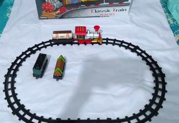 Classic Train Play set - Classic Express - 3 units behind engine - unit size 4 inches each - oval track set - Oshi.pk - Buy & Sell Online