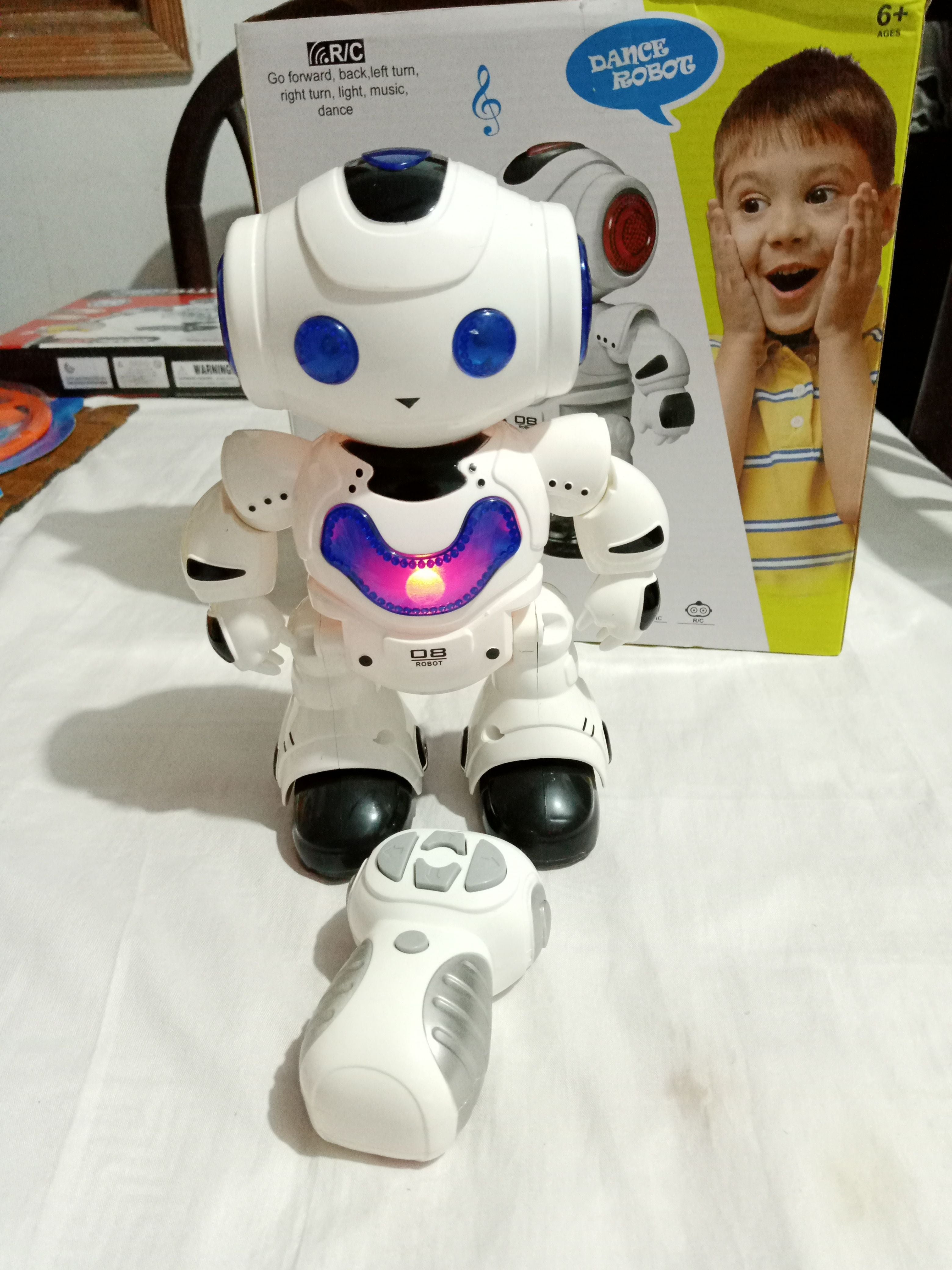 Dancing Robot -R/C - Dance, walk and Light - Oshi.pk - Buy & Sell Online
