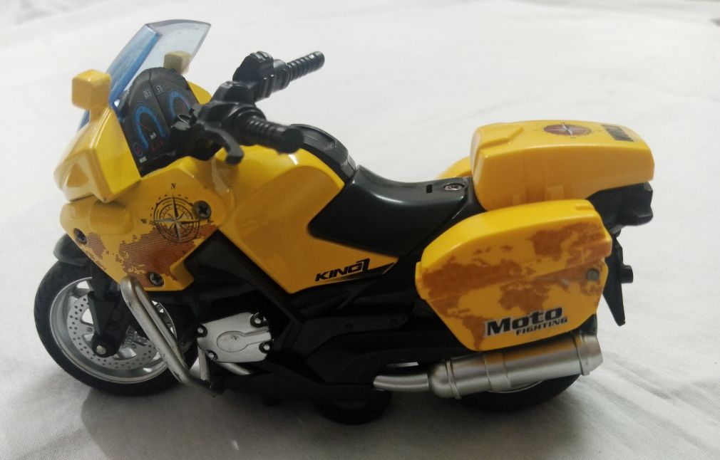 Diecast Push Back Heavy Bike - Light - Sound - Battery included - Oshi.pk - Buy & Sell Online