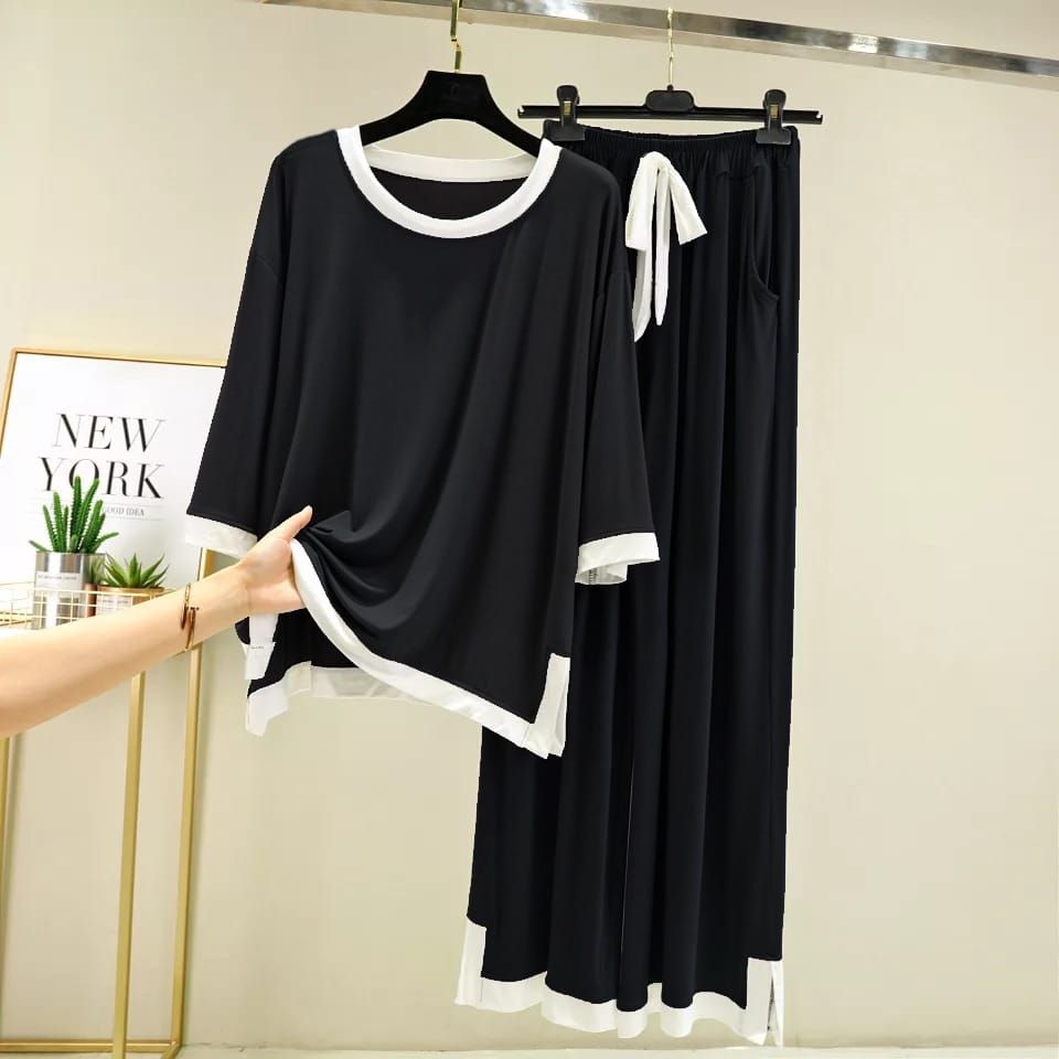 Dreamy delight girls cozy cotton jersey night suit - Oshi.pk - Buy & Sell Online