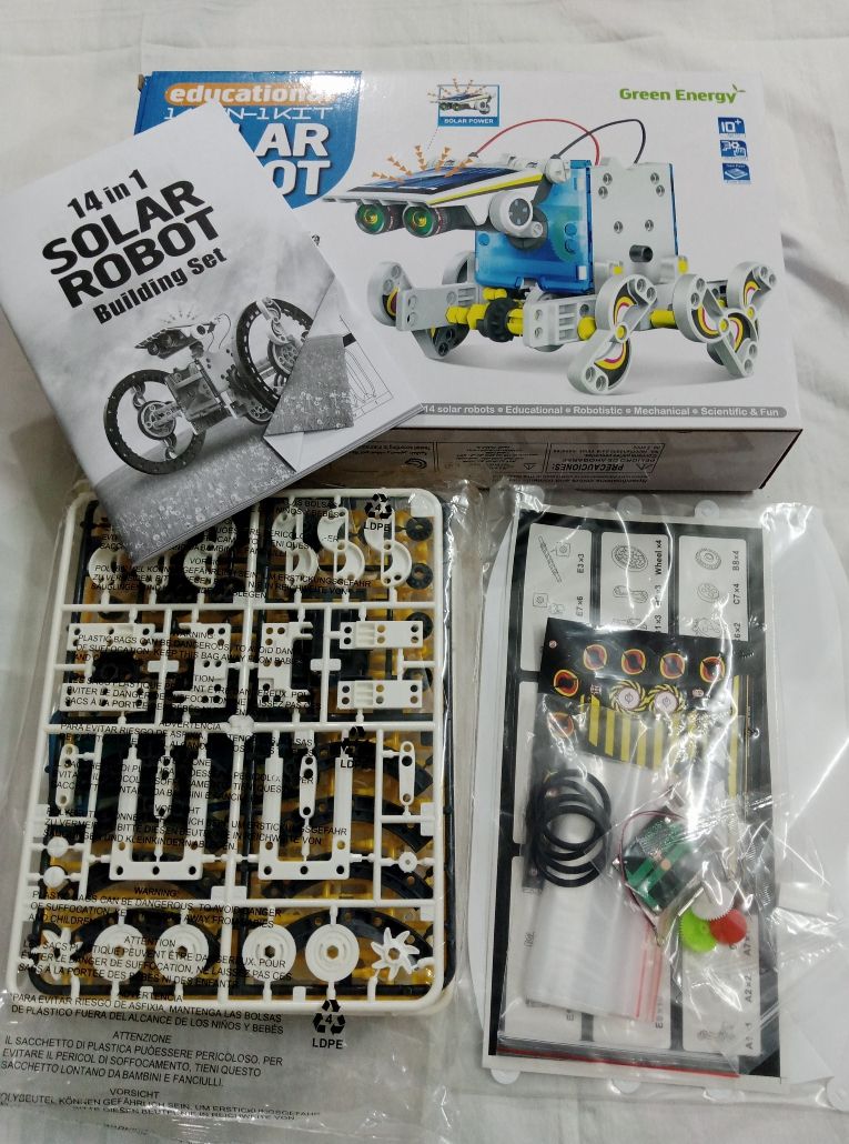 Educational Solar Robot- 14 in 1 kit- includes mini solar plate- DIY Robot - Oshi.pk - Buy & Sell Online