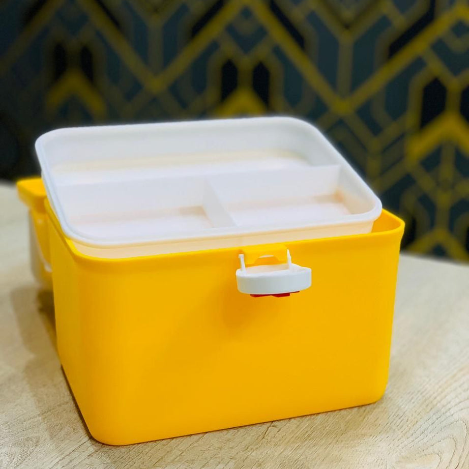 Empty Small First Aid Box High Quality Medicine Box Best For School, House And Office Medical Kit Medicine Pills Storage Box - Oshi.pk - Buy & Sell Online