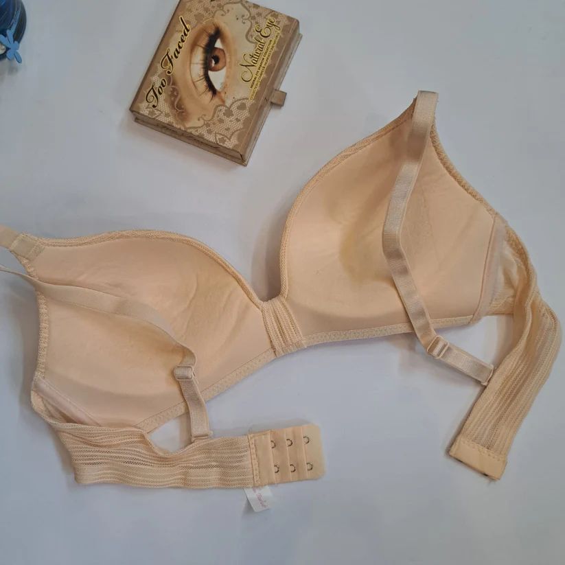 FRONT KNOT PADDED BRA WITHOUT RING - Oshi.pk - Buy & Sell Online