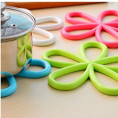 Flower Design Shaped Multi Use Trivet Mat Flexible Durable Non Slip