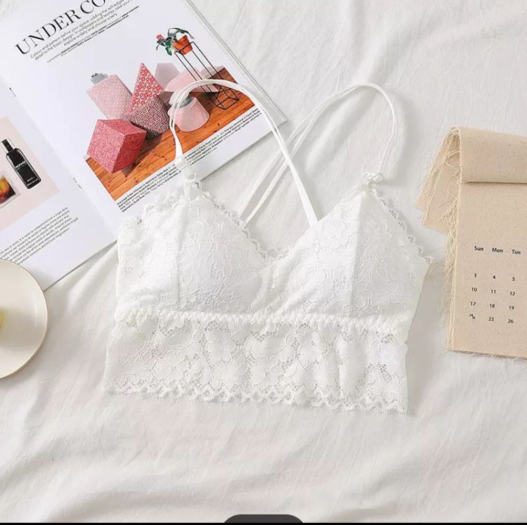 Laced Padded Bra with Adjustable Starps - Oshi.pk - Buy & Sell Online