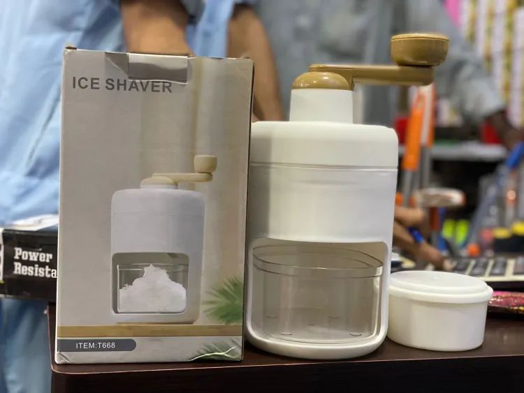 Gola Ganda Maker Ice Crusher, Hand Ice Grinder with Stainless Steel Blade, Ultra-durablel Suitable for Summer Smoothies and Juice or for Iced Tea and - Oshi.pk - Buy & Sell Online