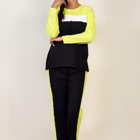 Green Panel Gym Suit For Women - Oshi.pk - Buy & Sell Online