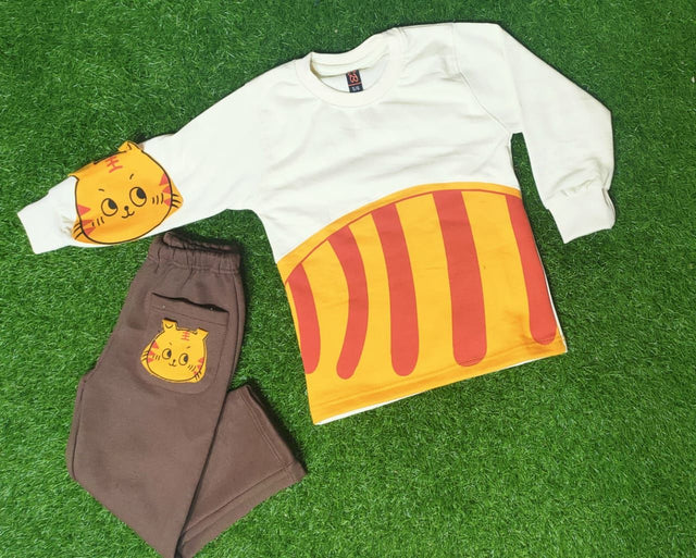Off White Cat Print Sweatshirt With Trouser Tracksuit For Kids - Oshi.pk - Buy & Sell Online