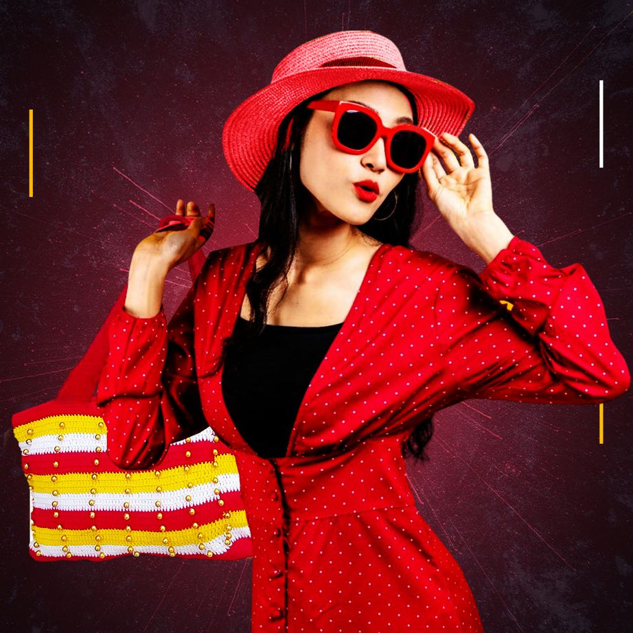 Handcrafted Crochet Bags Showcasing Artful Line Patterns : Fashionable Handmade Crochet Bags for Women - Oshi.pk - Buy & Sell Online