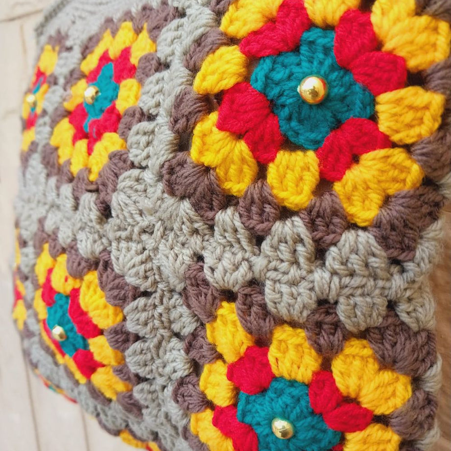 Handmade Crochet Bag for Ladiess: Stylish and Sustainable Bag - Granny Squar Crochet Bags for women - Oshi.pk - Buy & Sell Online