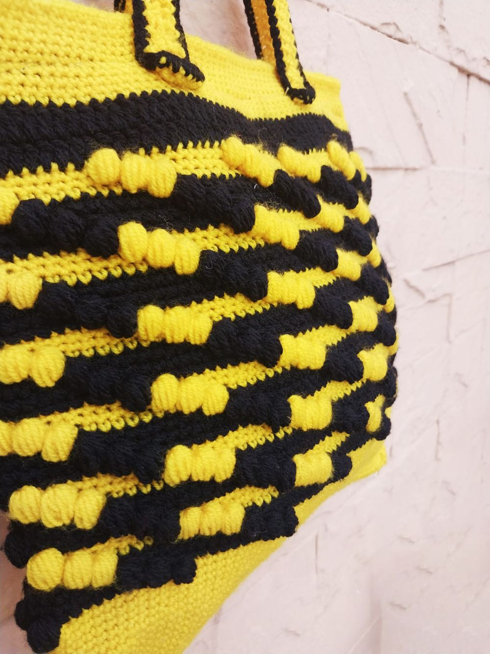 Handmade Crochet Bags for Women with Artful Line Patterns : Crochet Bags with Eye-Catching Line - Oshi.pk - Buy & Sell Online