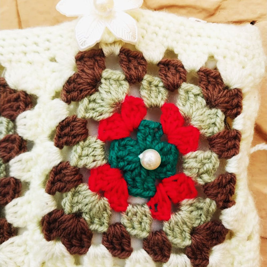 Handmade Crochet Bags for Women: Stylish and Unique Designs : Handmade Crochet Bags with Beautiful Flower Designs - Oshi.pk - Buy & Sell Online