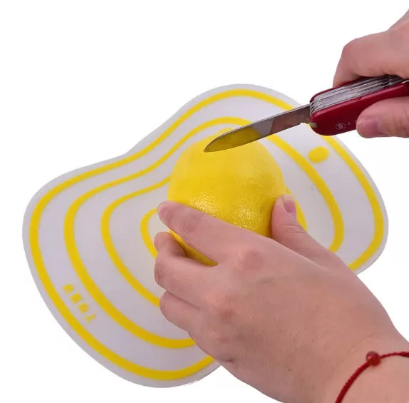 Household Transparent Vegetable Chopping Board Creative Non-slip Surface Plastic Size 20x14CM - Oshi.pk - Buy & Sell Online
