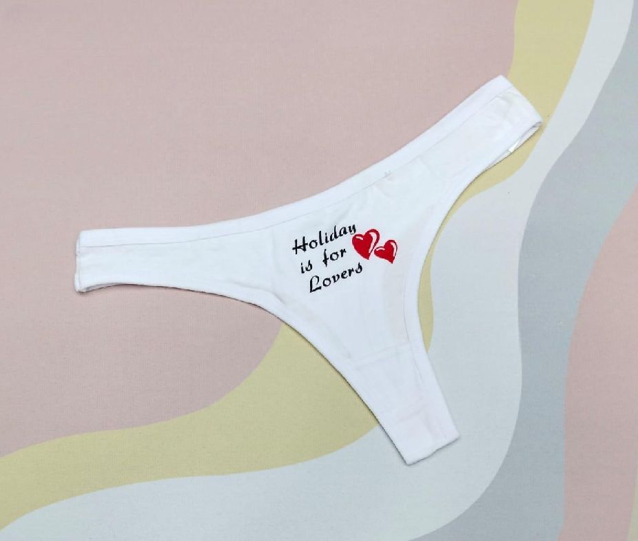 Pack of 3 Printed Seamless Cotton Thong Panties - Oshi.pk - Buy & Sell Online