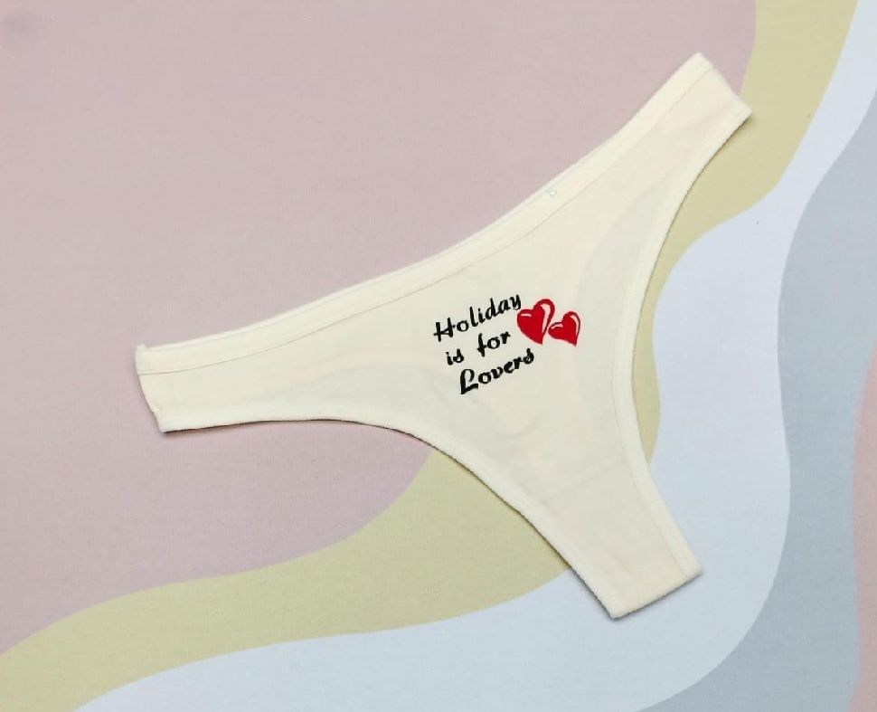 Pack of 3 Printed Seamless Cotton Thong Panties - Oshi.pk - Buy & Sell Online